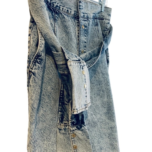 🇨🇦⚜️Joelle Collection Small Blue Jeans Skirt Queen Gold Snaps belt LIKE NEW🇨🇦⚜️ - Picture 4 of 11